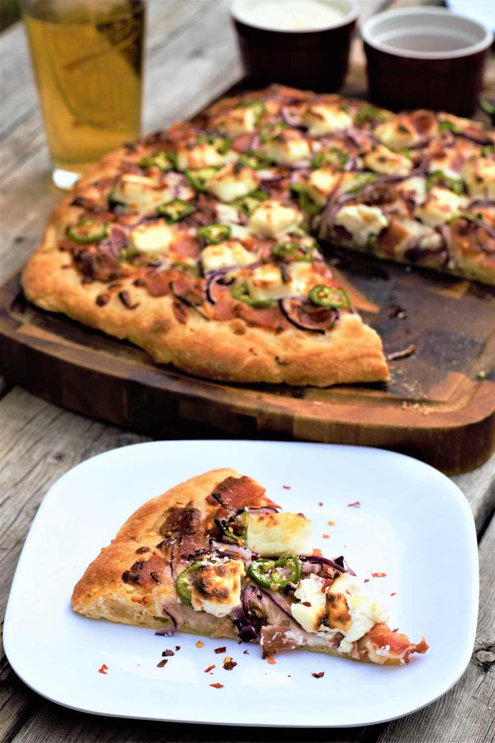 Jalapeño Bacon Cream Cheese Pizza | Mountain Cravings